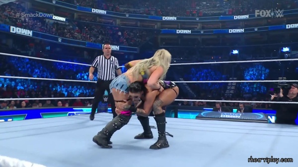 sportsnet-wwe_friday_night_smackdown_2023_03_03_1080p_web_h264_0681.jpg