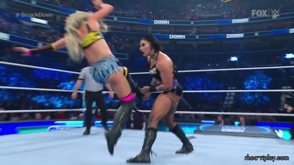 sportsnet-wwe_friday_night_smackdown_2023_03_03_1080p_web_h264_1245.jpg