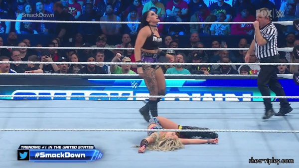 sportsnet-wwe_friday_night_smackdown_2023_03_03_1080p_web_h264_1340.jpg