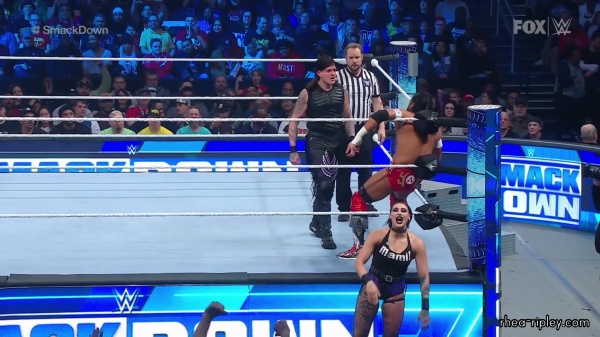 sportsnet-wwe_friday_night_smackdown_2023_03_03_1080p_web_h264_part_2_1129.jpg