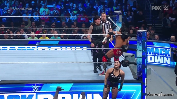 sportsnet-wwe_friday_night_smackdown_2023_03_03_1080p_web_h264_part_2_1130.jpg