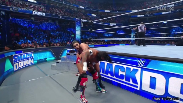 sportsnet-wwe_friday_night_smackdown_2023_03_03_1080p_web_h264_part_2_1680.jpg