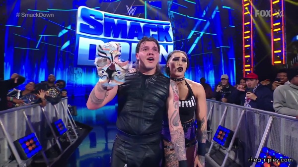 sportsnet-wwe_friday_night_smackdown_2023_03_03_1080p_web_h264_part_2_1925.jpg