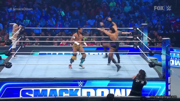 sportsnet-wwe_friday_night_smackdown_2023_03_17_1080p_web_h264_0990.jpg