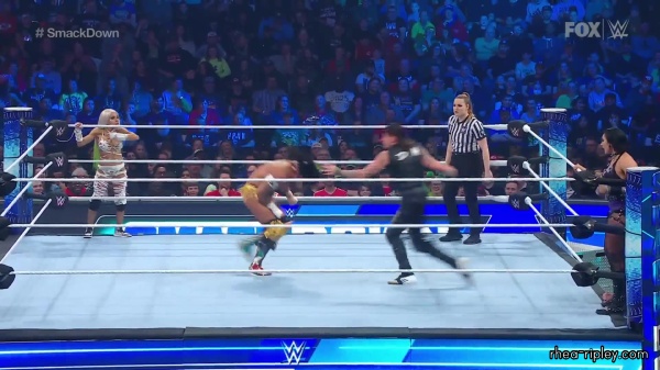 sportsnet-wwe_friday_night_smackdown_2023_03_17_1080p_web_h264_1431.jpg