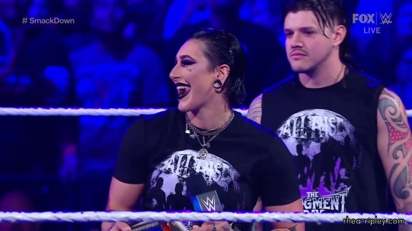 Click to view full size image
==============
sportsnet-wwe_friday_night_smackdown_2023_04_07_720p_web_h264_0517.jpg sportsnet-wwe_friday_night_smackdown_2023_04_07_720p_web_h264_0517.jpg