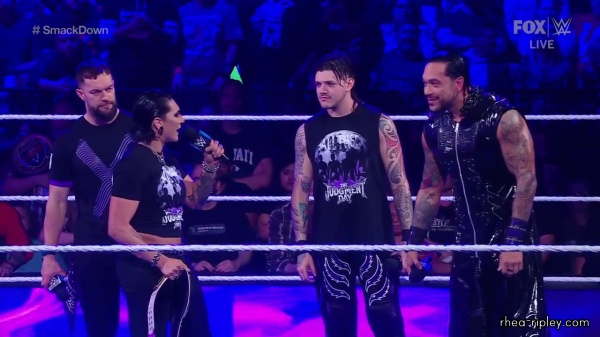 sportsnet-wwe_friday_night_smackdown_2023_04_07_720p_web_h264_0529.jpg