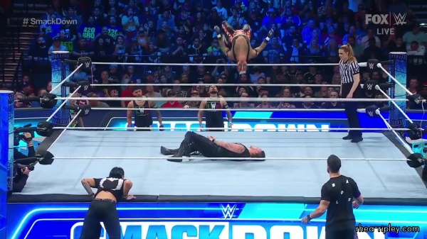 sportsnet-wwe_friday_night_smackdown_2023_04_07_720p_web_h264_2775.jpg