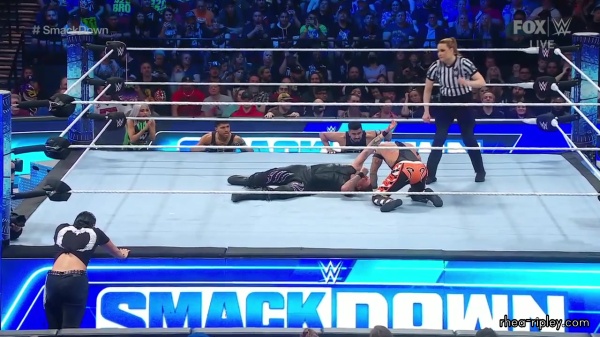 sportsnet-wwe_friday_night_smackdown_2023_04_07_720p_web_h264_2799.jpg