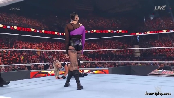 Click to view full size image
==============
sportsnet-wwe_hell_in_a_cell_2022_1080p_web_h264_1740.jpg sportsnet-wwe_hell_in_a_cell_2022_1080p_web_h264_1740.jpg