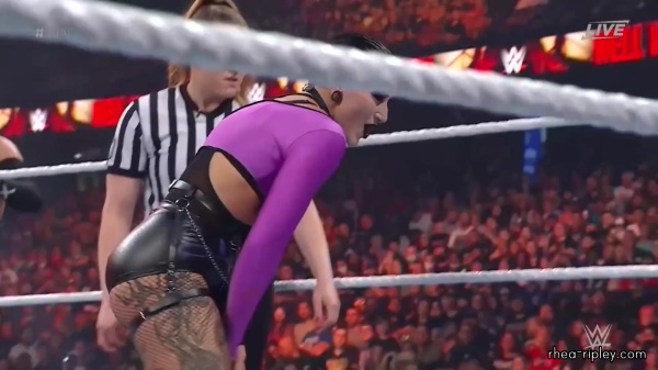 Click to view full size image
==============
sportsnet-wwe_hell_in_a_cell_2022_1080p_web_h264_1751.jpg sportsnet-wwe_hell_in_a_cell_2022_1080p_web_h264_1751.jpg