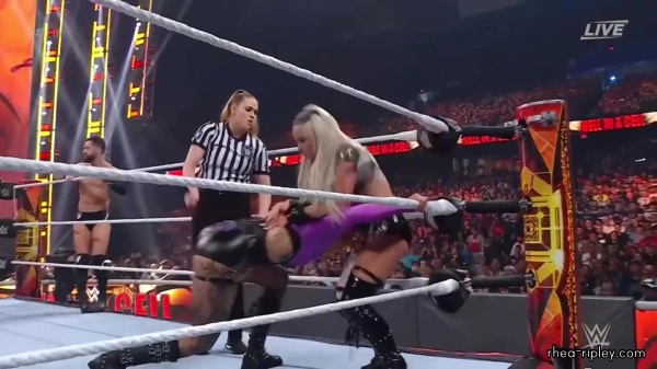 Click to view full size image
==============
sportsnet-wwe_hell_in_a_cell_2022_1080p_web_h264_1767.jpg sportsnet-wwe_hell_in_a_cell_2022_1080p_web_h264_1767.jpg