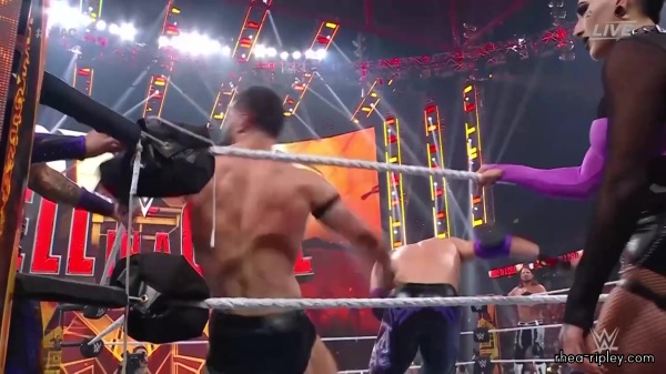 Click to view full size image
==============
sportsnet-wwe_hell_in_a_cell_2022_1080p_web_h264_2615.jpg sportsnet-wwe_hell_in_a_cell_2022_1080p_web_h264_2615.jpg