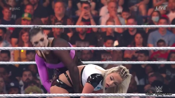 Click to view full size image
==============
sportsnet-wwe_hell_in_a_cell_2022_1080p_web_h264_3685.jpg sportsnet-wwe_hell_in_a_cell_2022_1080p_web_h264_3685.jpg