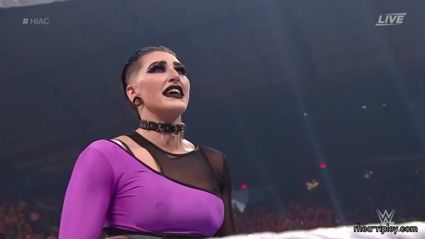 Click to view full size image
==============
sportsnet-wwe_hell_in_a_cell_2022_1080p_web_h264_4117.jpg sportsnet-wwe_hell_in_a_cell_2022_1080p_web_h264_4117.jpg