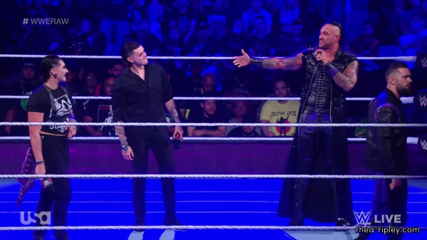 sportsnet-wwe_monday_night_raw_2022_09_19_1080p_web_h264_0739.jpg