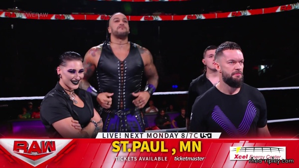 sportsnet-wwe_monday_night_raw_2022_09_26_1080p_web_h264_part_2_1376.jpg