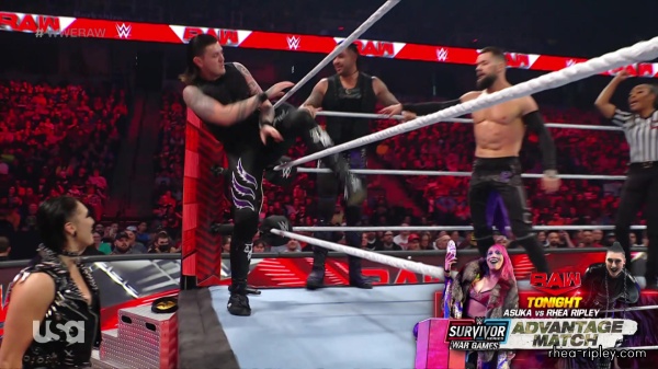 sportsnet-wwe_monday_night_raw_2022_11_21_1080p_web_h264_1373.jpg