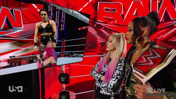 sportsnet-wwe_monday_night_raw_2022_11_21_1080p_web_h264_part_2_1930.jpg