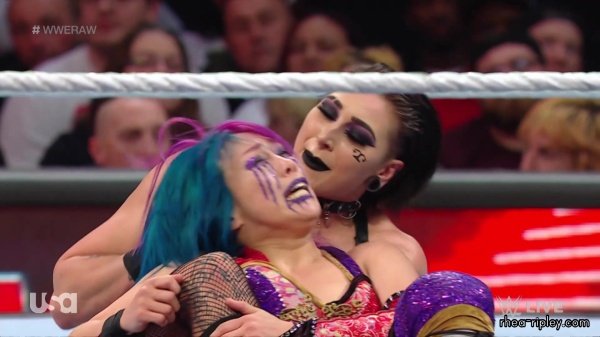 sportsnet-wwe_monday_night_raw_2022_11_21_1080p_web_h264_part_2_2689.jpg