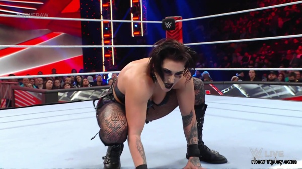 sportsnet-wwe_monday_night_raw_2022_11_21_1080p_web_h264_part_2_2955.jpg