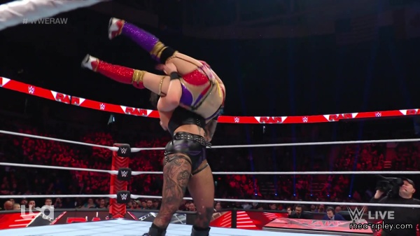 sportsnet-wwe_monday_night_raw_2022_11_21_1080p_web_h264_part_2_3720.jpg