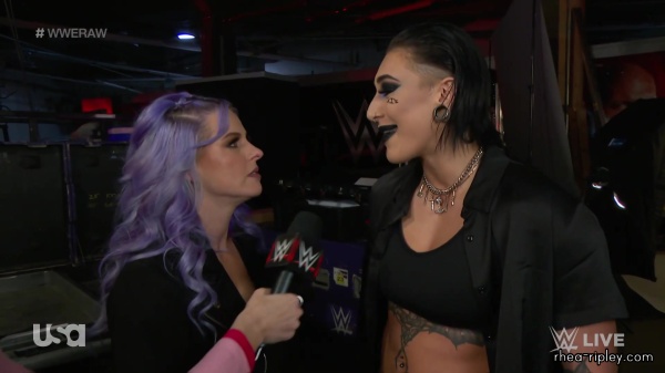 sportsnet-wwe_monday_night_raw_2023-01-09_1080p_web_h264_139.jpg