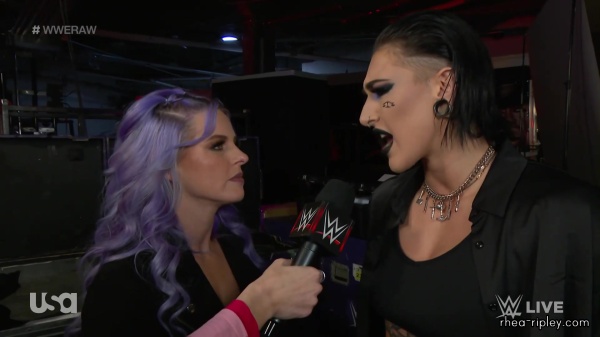 sportsnet-wwe_monday_night_raw_2023-01-09_1080p_web_h264_146.jpg