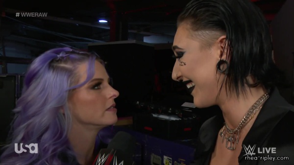 sportsnet-wwe_monday_night_raw_2023-01-09_1080p_web_h264_177.jpg