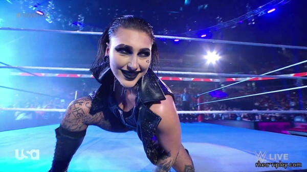 sportsnet-wwe_monday_night_raw_2023-01-09_1080p_web_h264_part_2_0277.jpg