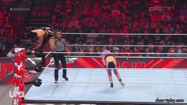 sportsnet-wwe_monday_night_raw_2023-01-09_1080p_web_h264_part_2_1113.jpg