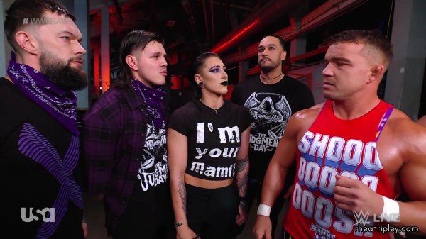 sportsnet-wwe_monday_night_raw_2023_01_16_1080p_web_h264_part_2_340.jpg