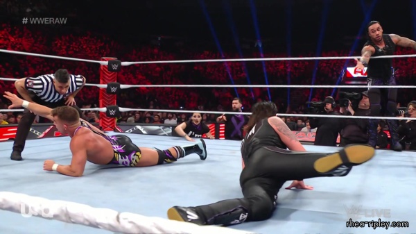 sportsnet-wwe_monday_night_raw_2023_01_16_1080p_web_h264_part_3_1652.jpg