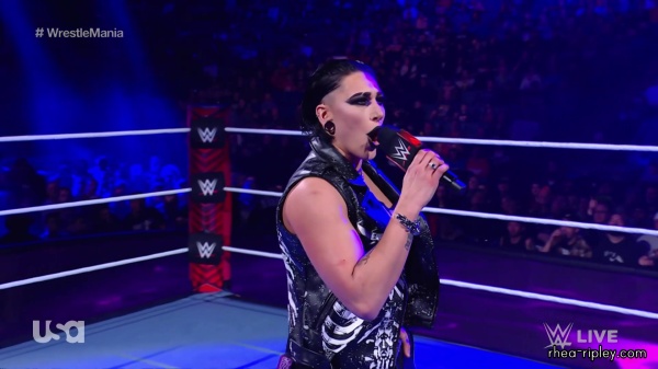 sportsnet-wwe_monday_night_raw_2023_01_30_1080p_web_h264_part_1_1046.jpg