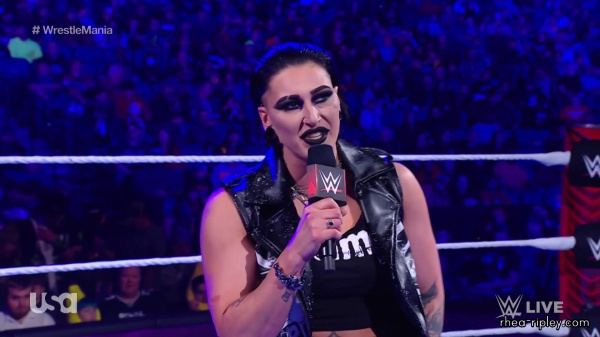 sportsnet-wwe_monday_night_raw_2023_01_30_1080p_web_h264_part_1_1330.jpg