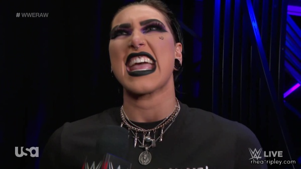 sportsnet-wwe_monday_night_raw_2023_03_27_1080p_web_h264_162.jpg