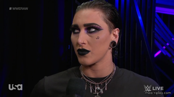 sportsnet-wwe_monday_night_raw_2023_03_27_1080p_web_h264_185.jpg