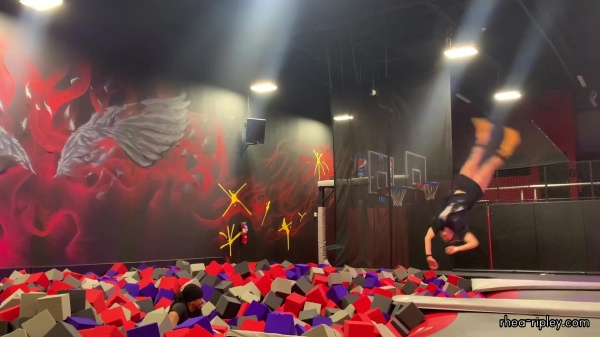 trampoline_park_0653.jpg