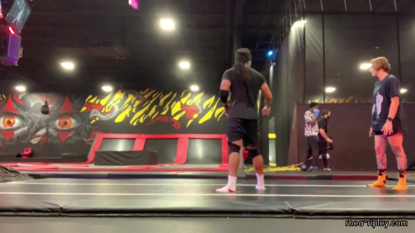 trampoline_park_0911.jpg