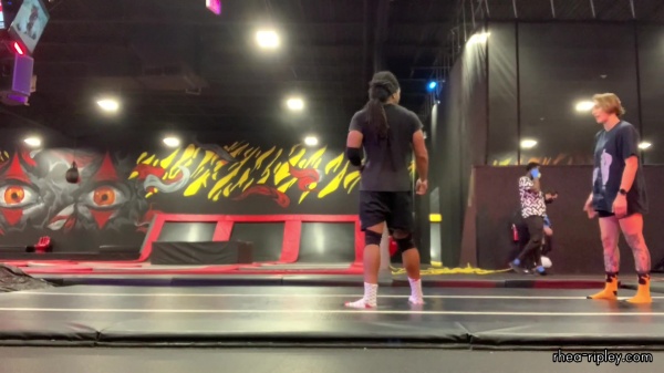 trampoline_park_0914.jpg