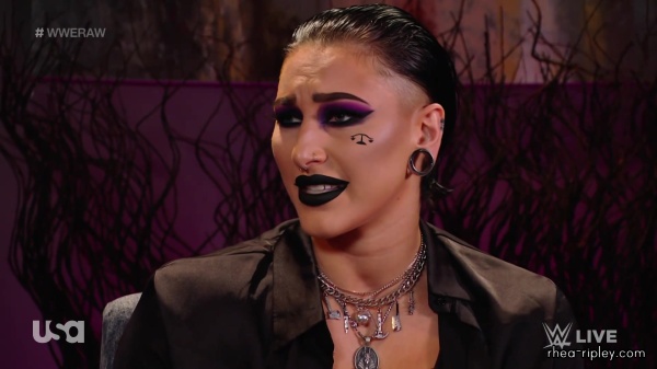 wwe_monday_night_raw_2023_02_20_1080p_web_h264-sportsnet_393.jpg