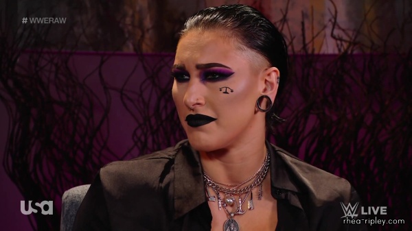 wwe_monday_night_raw_2023_02_20_1080p_web_h264-sportsnet_403.jpg