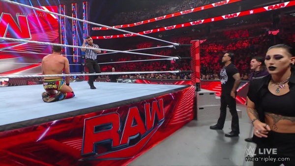wwe_monday_night_raw_2023_03_06_1080p_web_h264-sportsnet_part_2_1308.jpg
