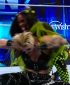 WWE_Friday_Night_SmackDown_2022_04_15_1080p_HDTV_x264-Star_1398.jpg