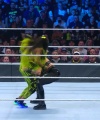 WWE_Friday_Night_SmackDown_2022_04_15_1080p_HDTV_x264-Star_1424.jpg