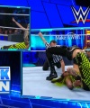 WWE_Friday_Night_SmackDown_2022_04_15_1080p_HDTV_x264-Star_1479.jpg
