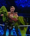 WWE_Friday_Night_SmackDown_2022_04_15_1080p_HDTV_x264-Star_1558.jpg