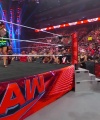 WWE_Monday_Night_RAW_2022_04_25_1080p_HDTV_x264-Star_Trim_part_1_1895.jpg