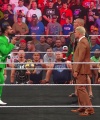 WWE_Monday_Night_RAW_2022_04_25_1080p_HDTV_x264-Star_Trim_part_1_2165.jpg