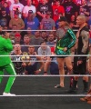 WWE_Monday_Night_RAW_2022_04_25_1080p_HDTV_x264-Star_Trim_part_1_2213.jpg